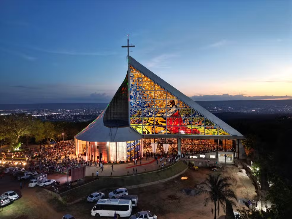 Templo prometido por padre Cícero é apontado como a 'igreja do fim do mundo'; entenda